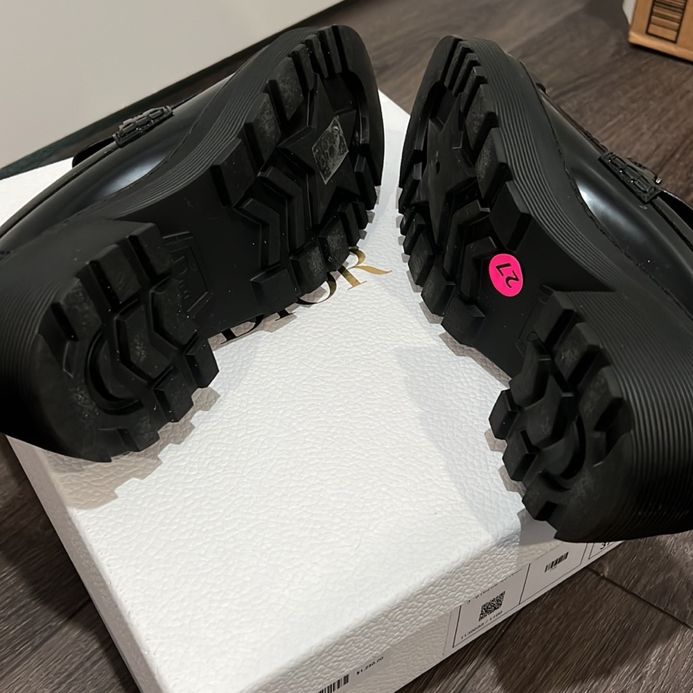 Dior Black Patent Leather Loafers - Picture 4 of 4